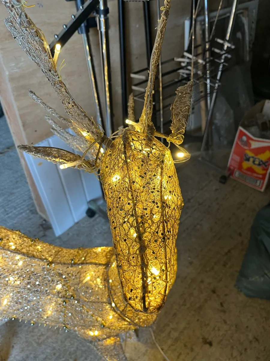 Christmas gold reindeer - Image 2
