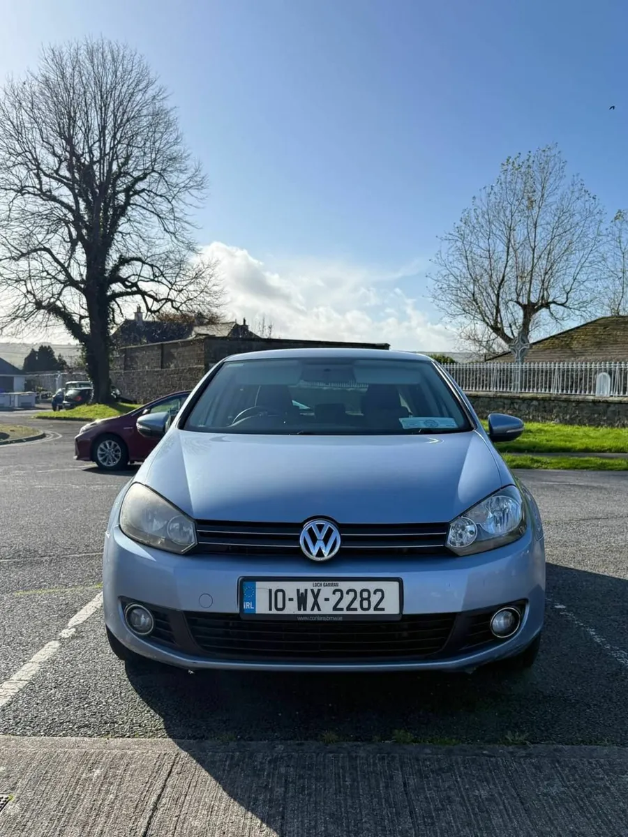 2010 Golf Volkswagen - Image 2