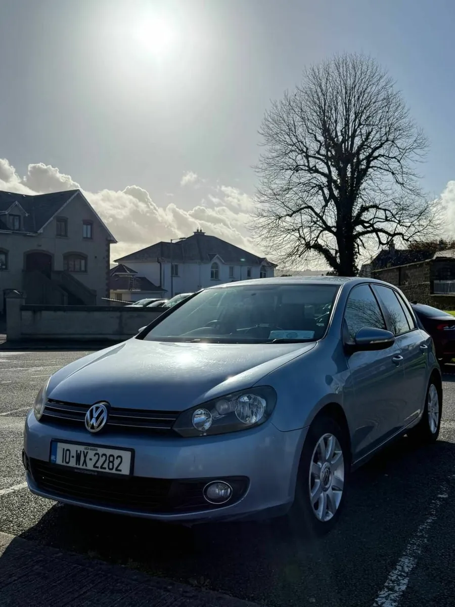 2010 Golf Volkswagen - Image 3