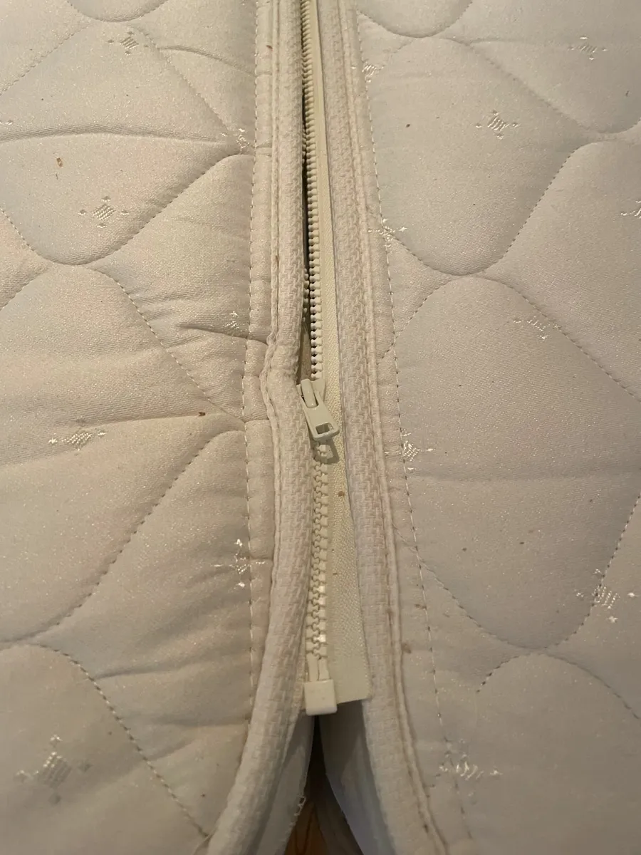 RESPA Interlocking Single Beds with mattresses - Image 4