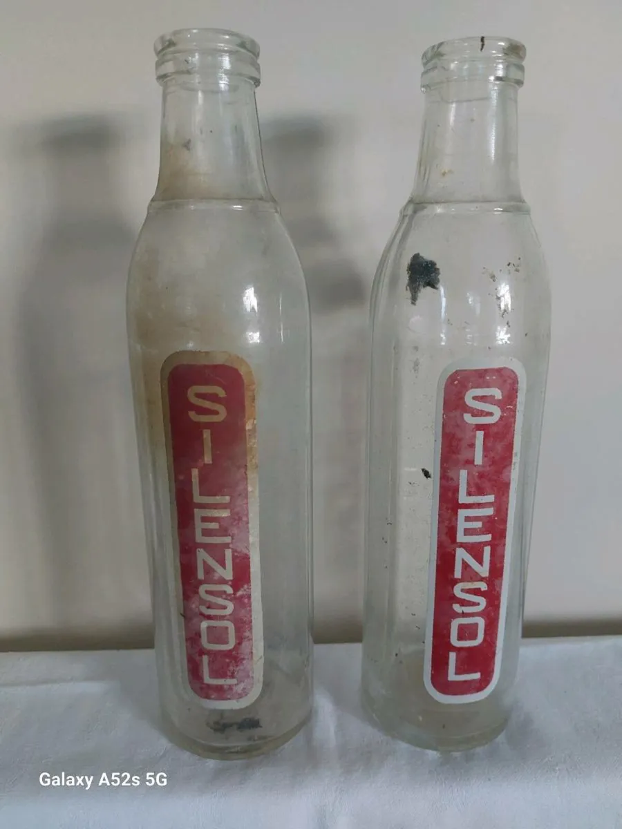 Vintage Silensol oil bottle × 2 - Image 3