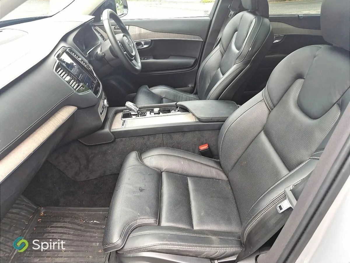 Volvo XC90 T8 "Plug In Hybrid" Plus (Dark Theme), - Image 3