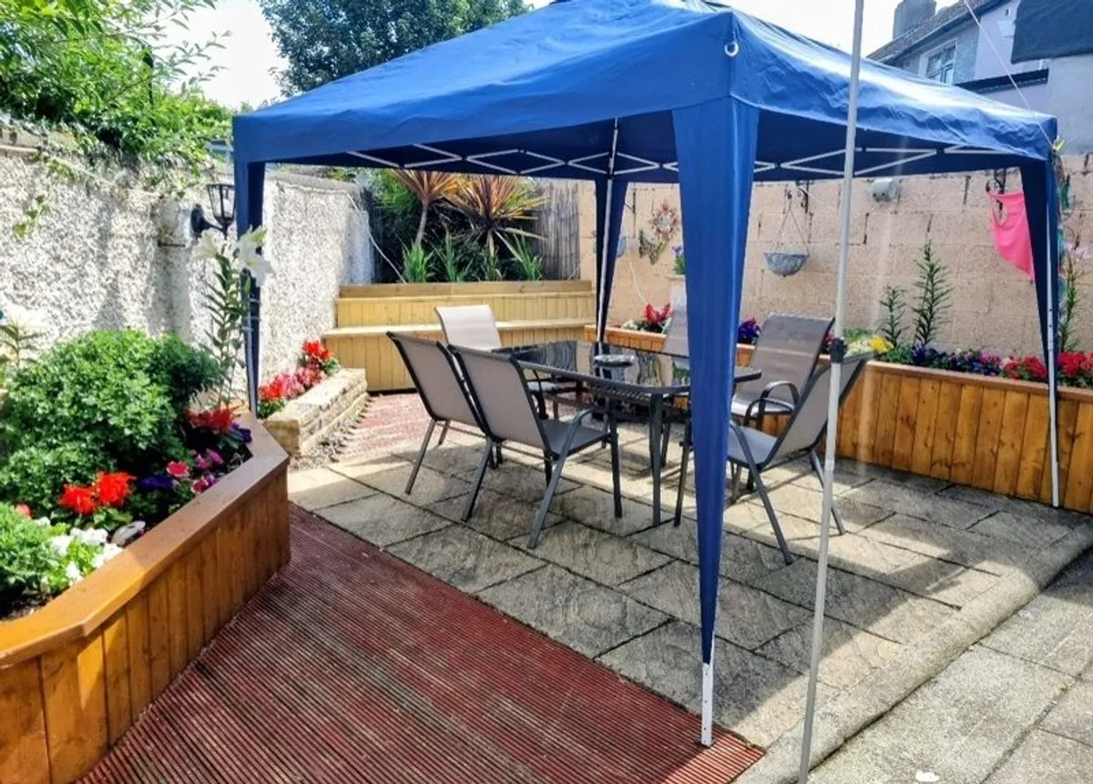 gazebo 3m x 3m - Image 1