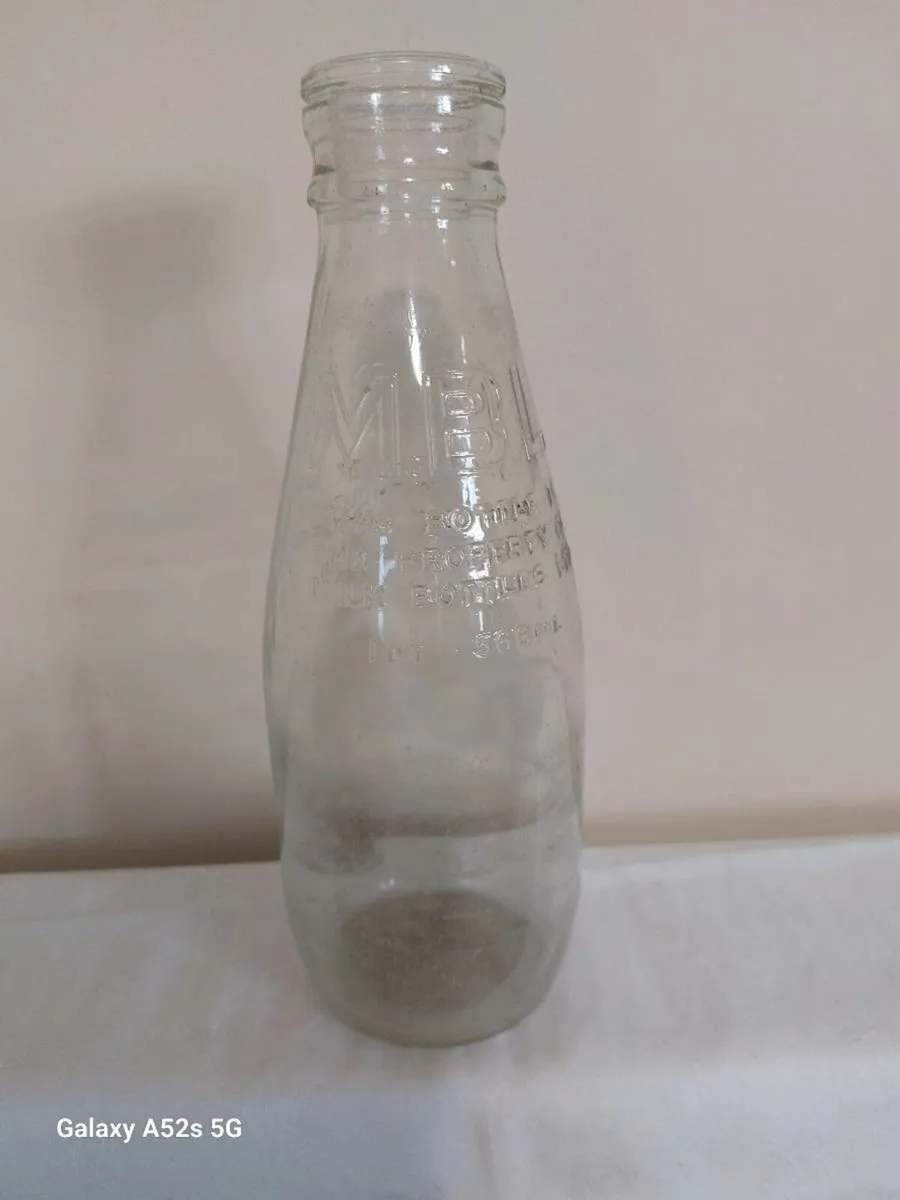 Vintage glass milk bottle - Image 2