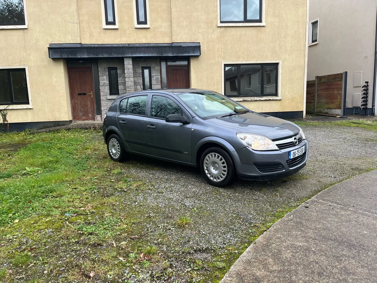 Opel Astra (new nct) low milage - Image 2