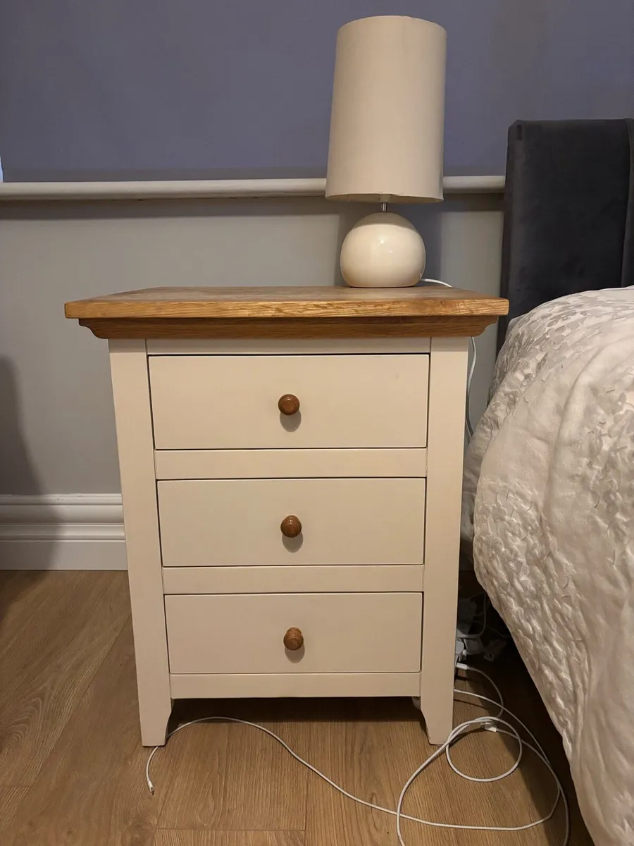 3 Door Wardrobe - Image 4