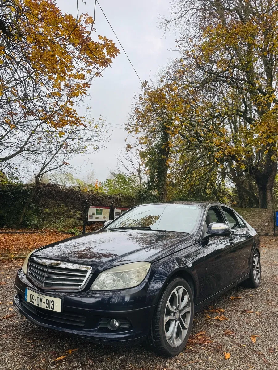 Mercedes-Benz C200 CDI Automatic (2009) - Image 2