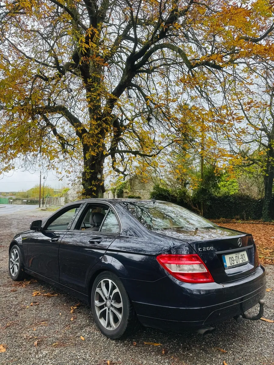 Mercedes-Benz C200 CDI Automatic (2009) - Image 4