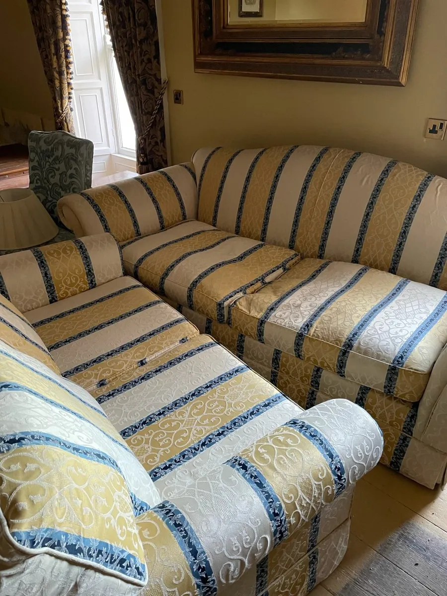 Set of Two Traditional Sofas in Striped Damask - Image 3