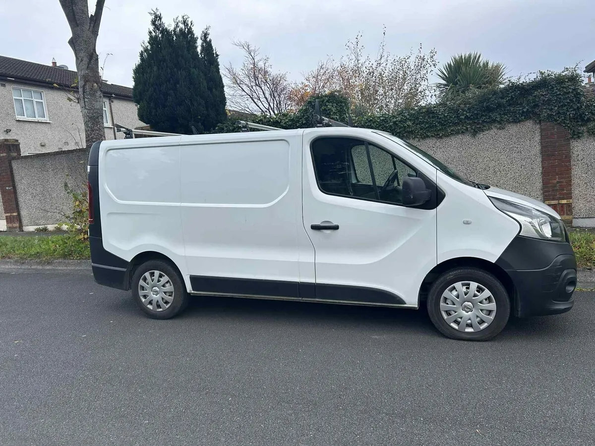 Nissan nv300 - Image 2