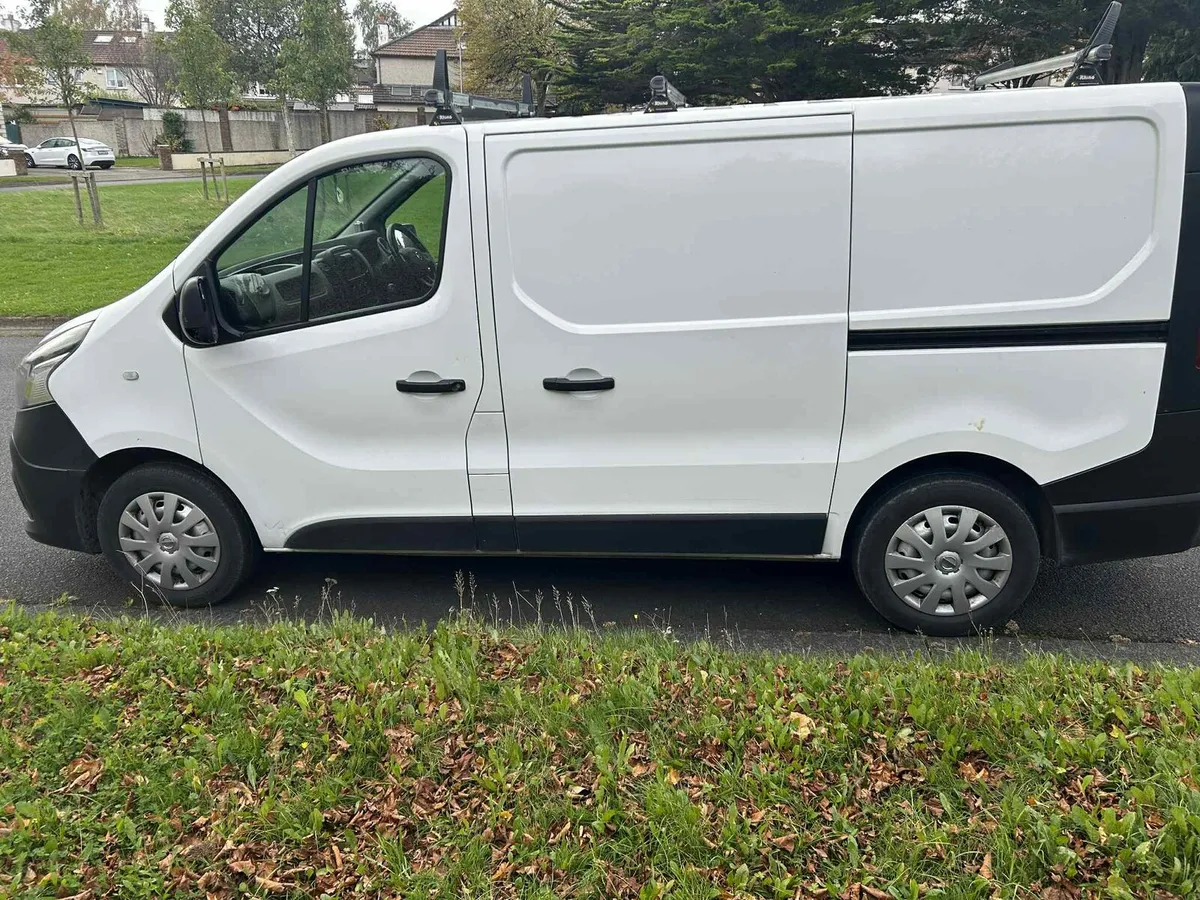 Nissan nv300 - Image 4