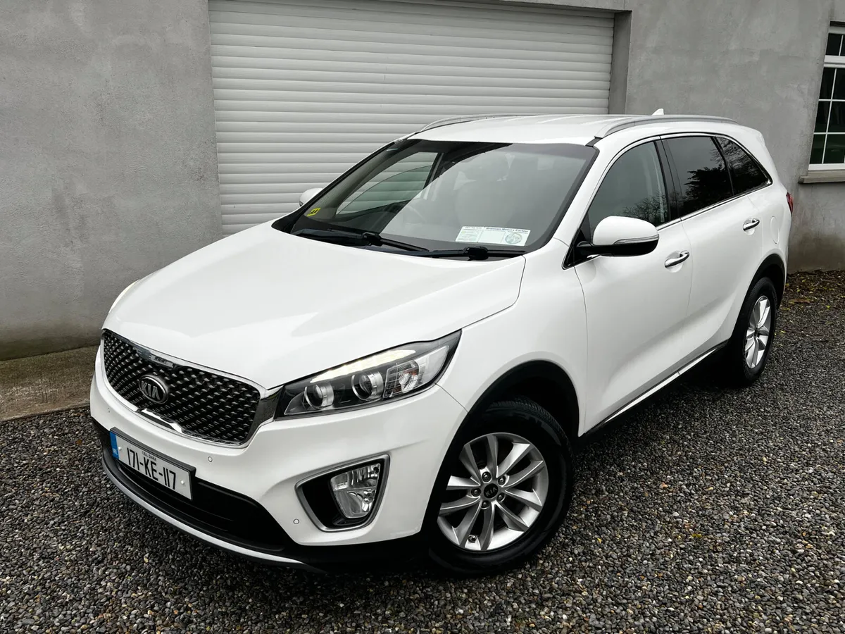 2017 Kia Sorento 2.2L CRDi Platinum 7 Seater - Image 1