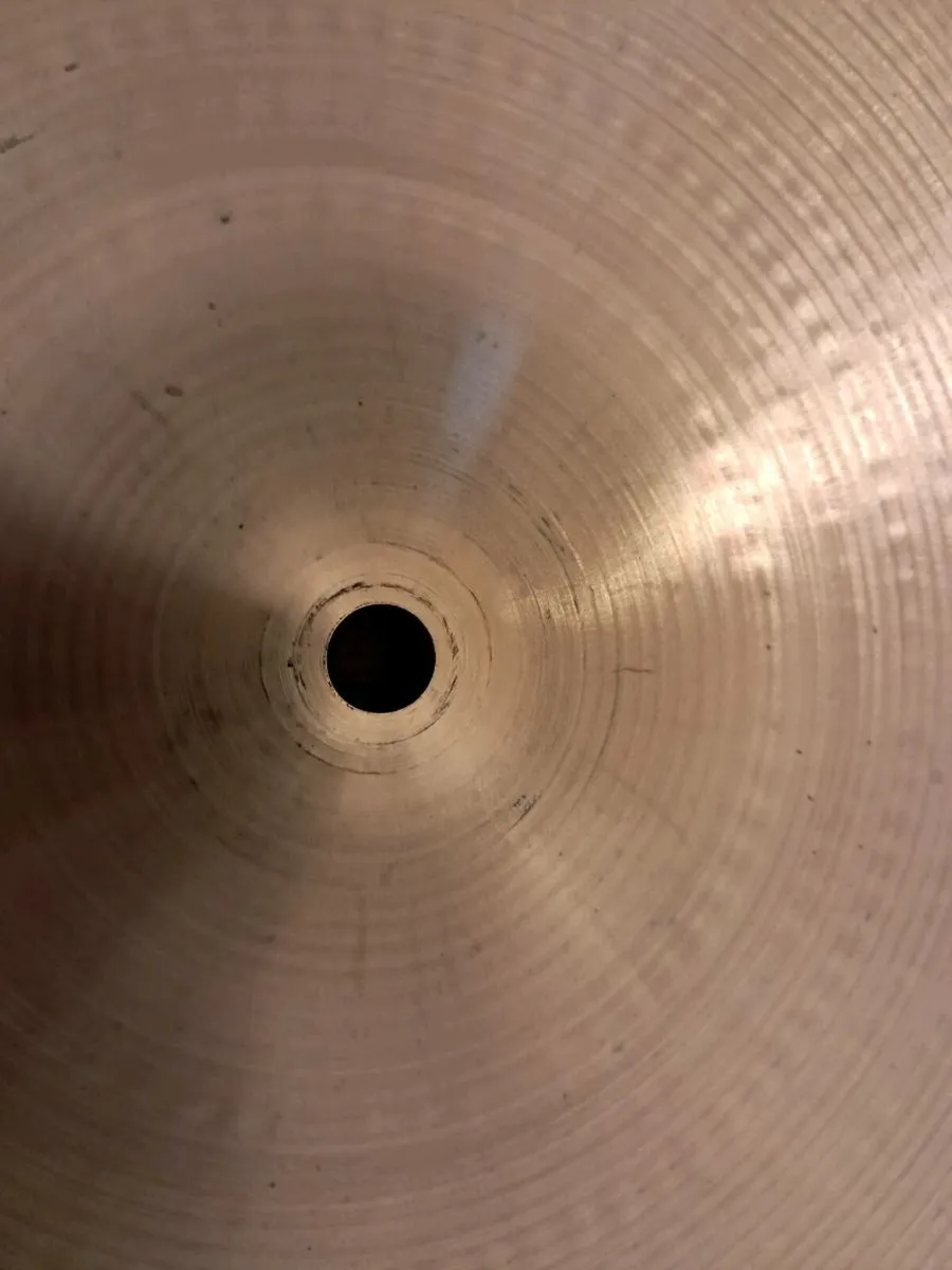 Zildjian 16" Crash - Image 4