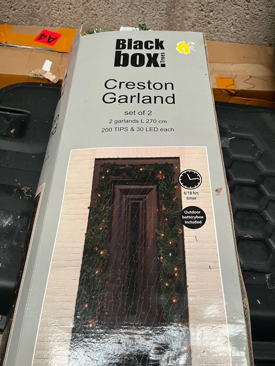 Christmas door garlands - Image 1