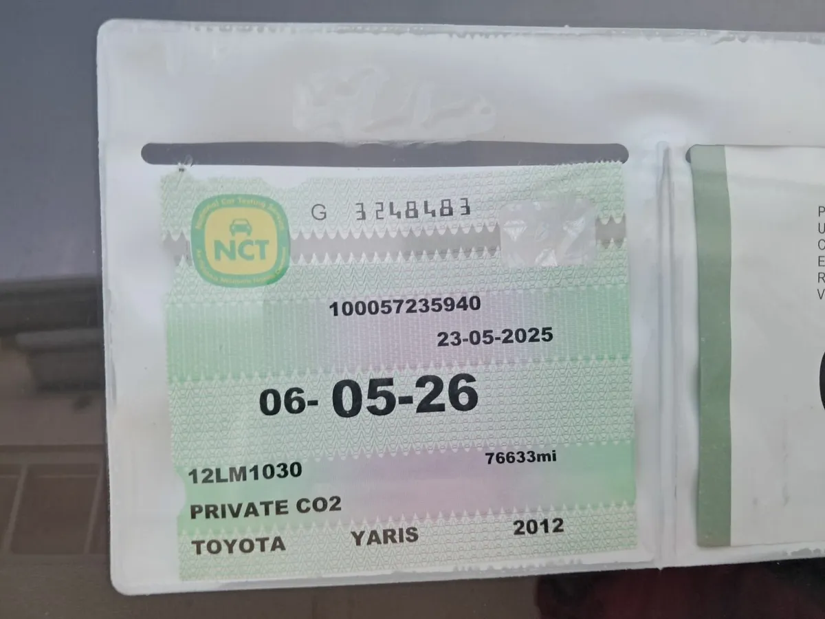 Toyota Yaris 2012 - Image 2