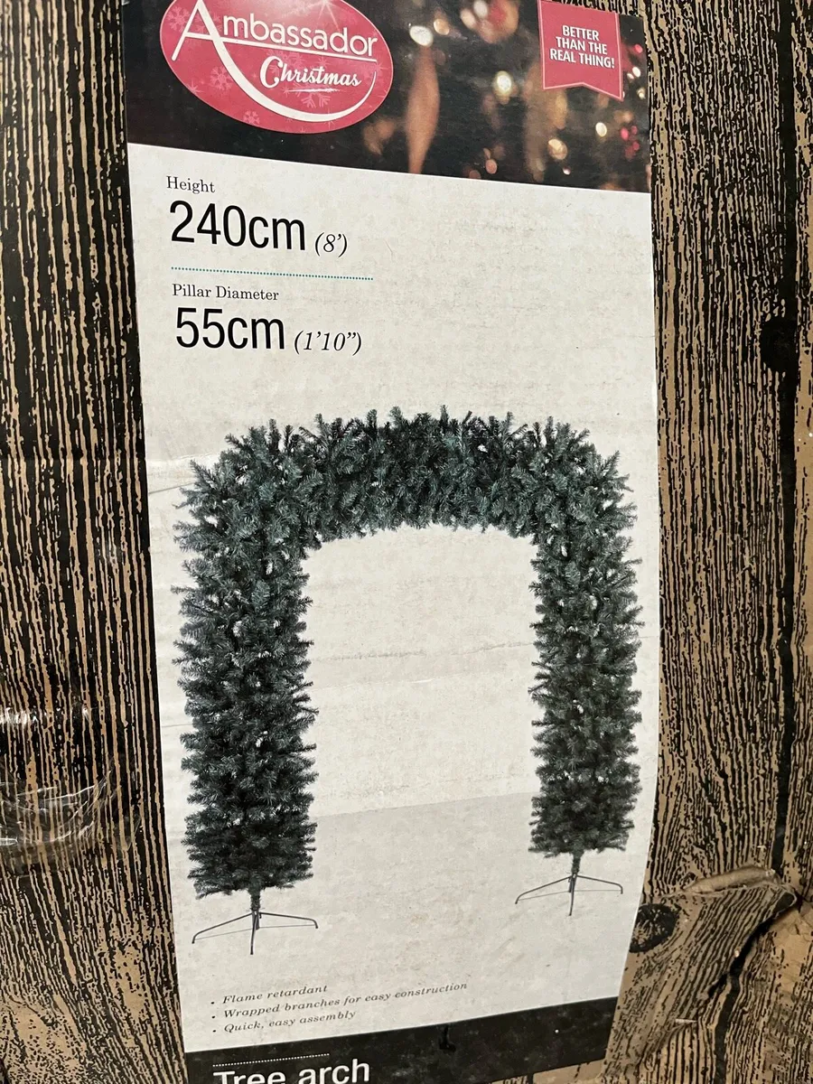 Christmas tree arch - Image 2