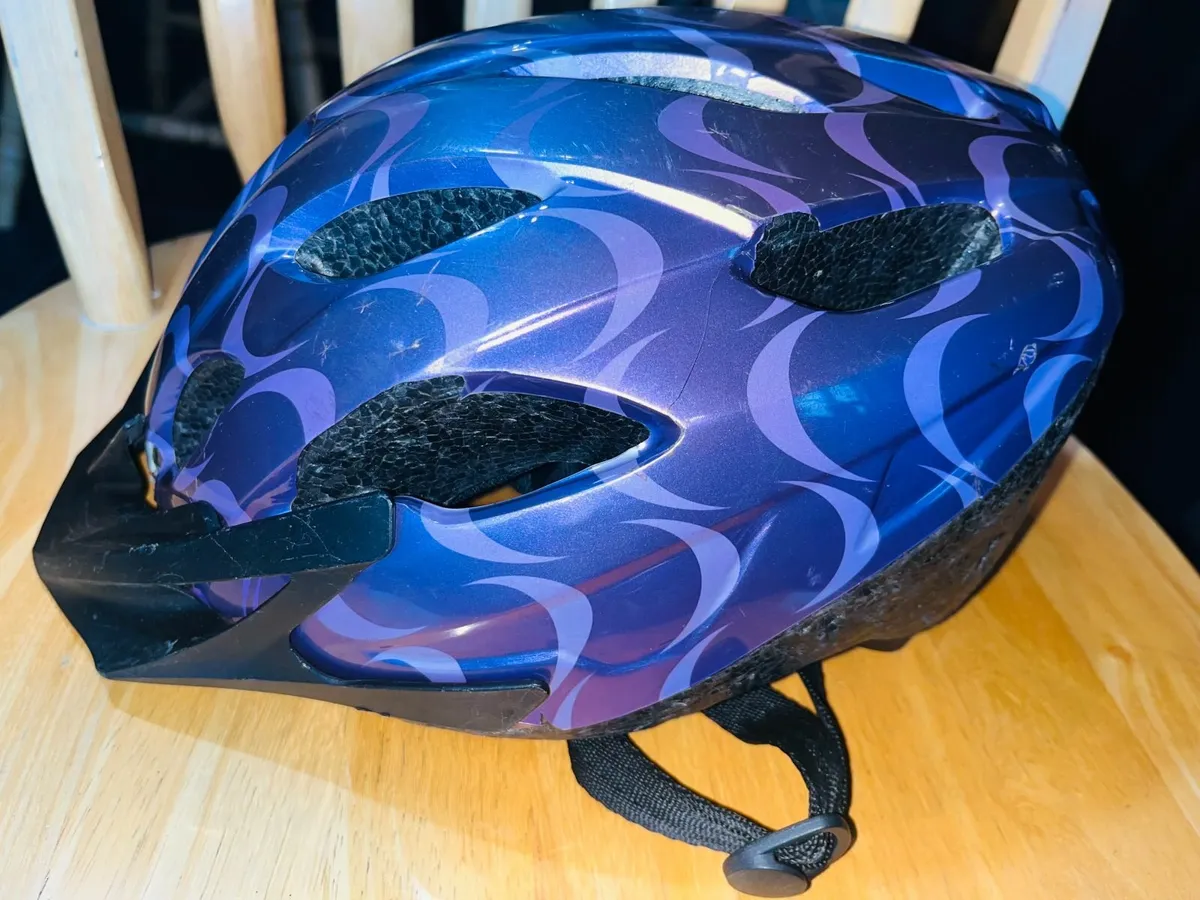 Bike helmet - adult - Image 2