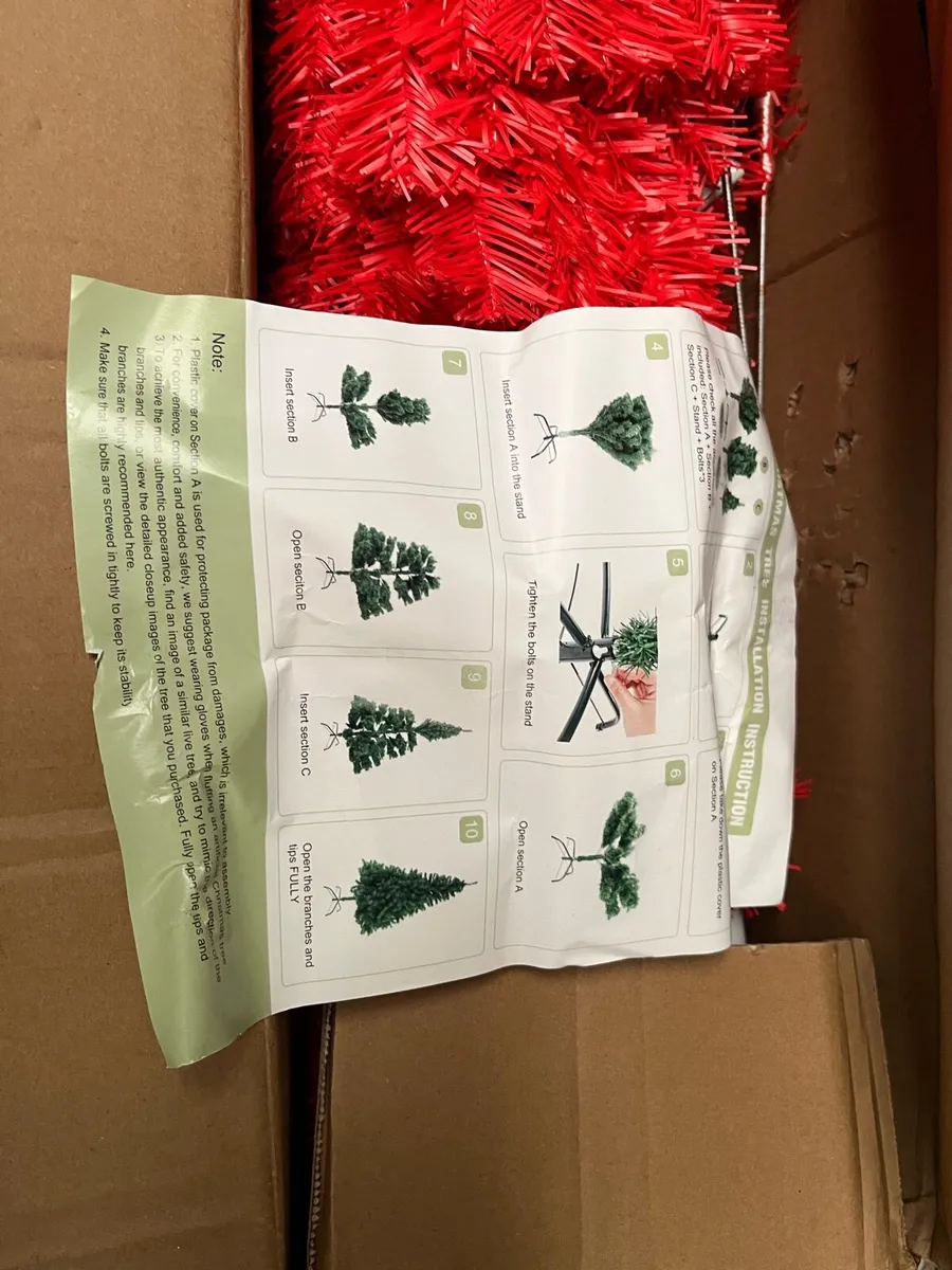 Christmas tree..Red - Image 2