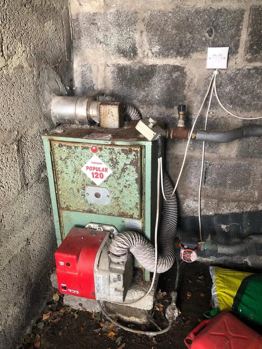 Oil burner - Image 1