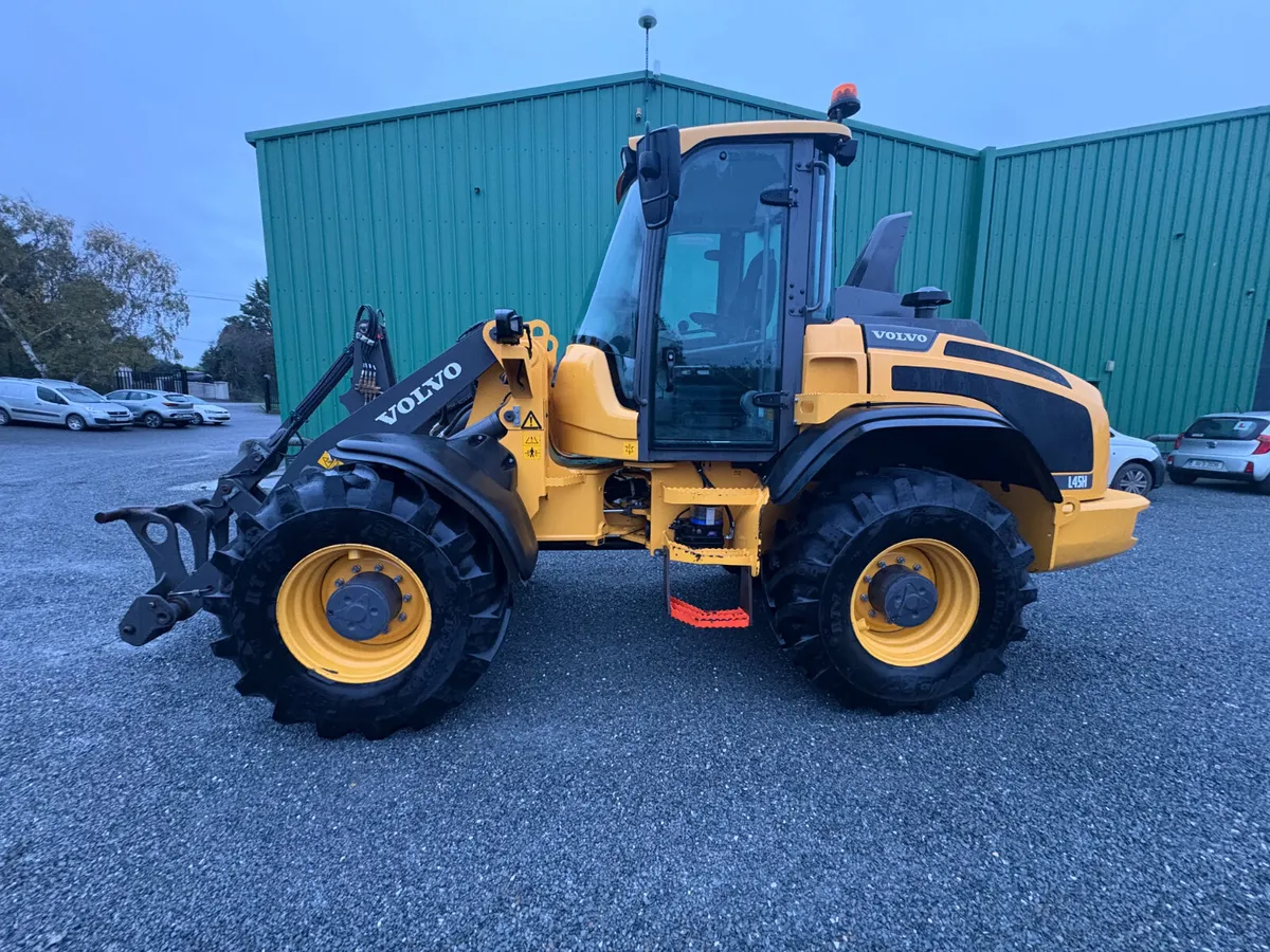VOLVO L45H - Image 1