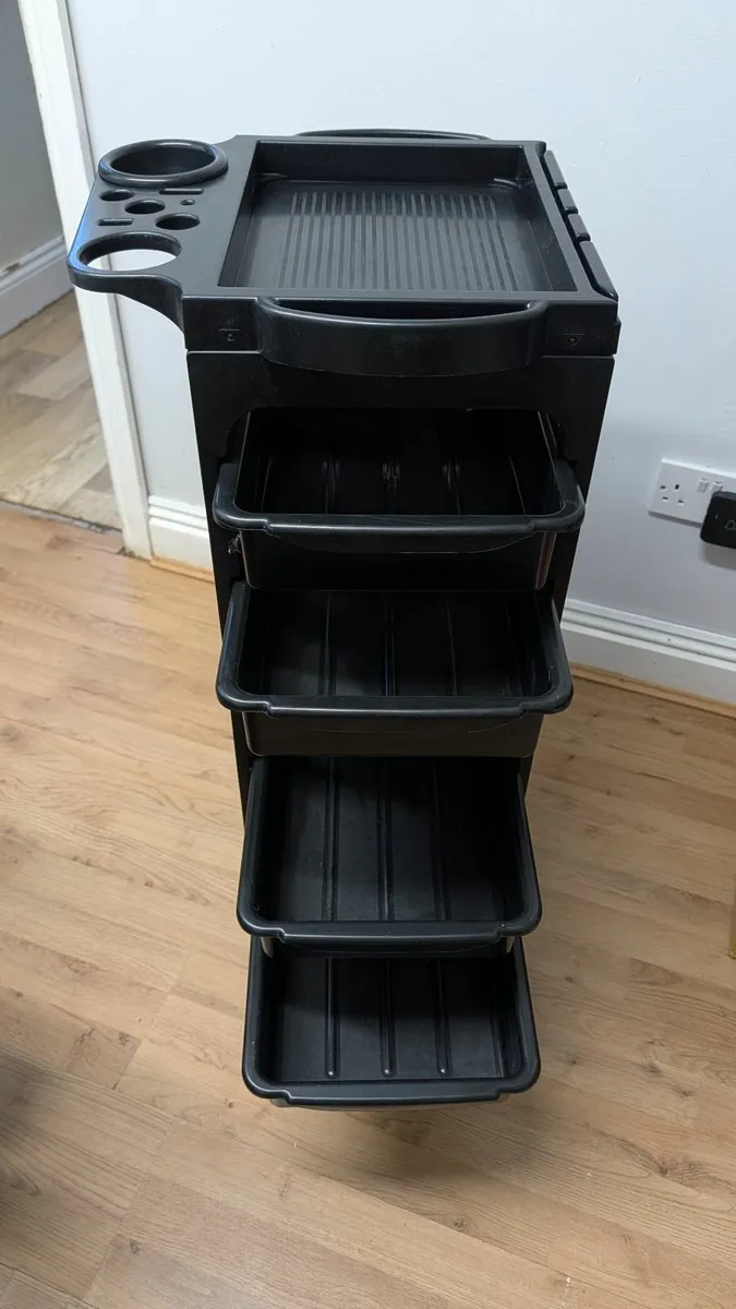 Hairdresser trolley - Image 1