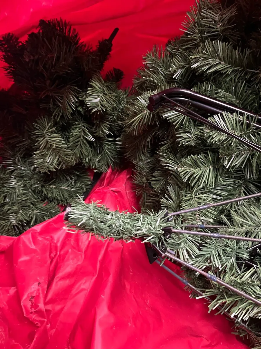 Christmas tree - Image 2