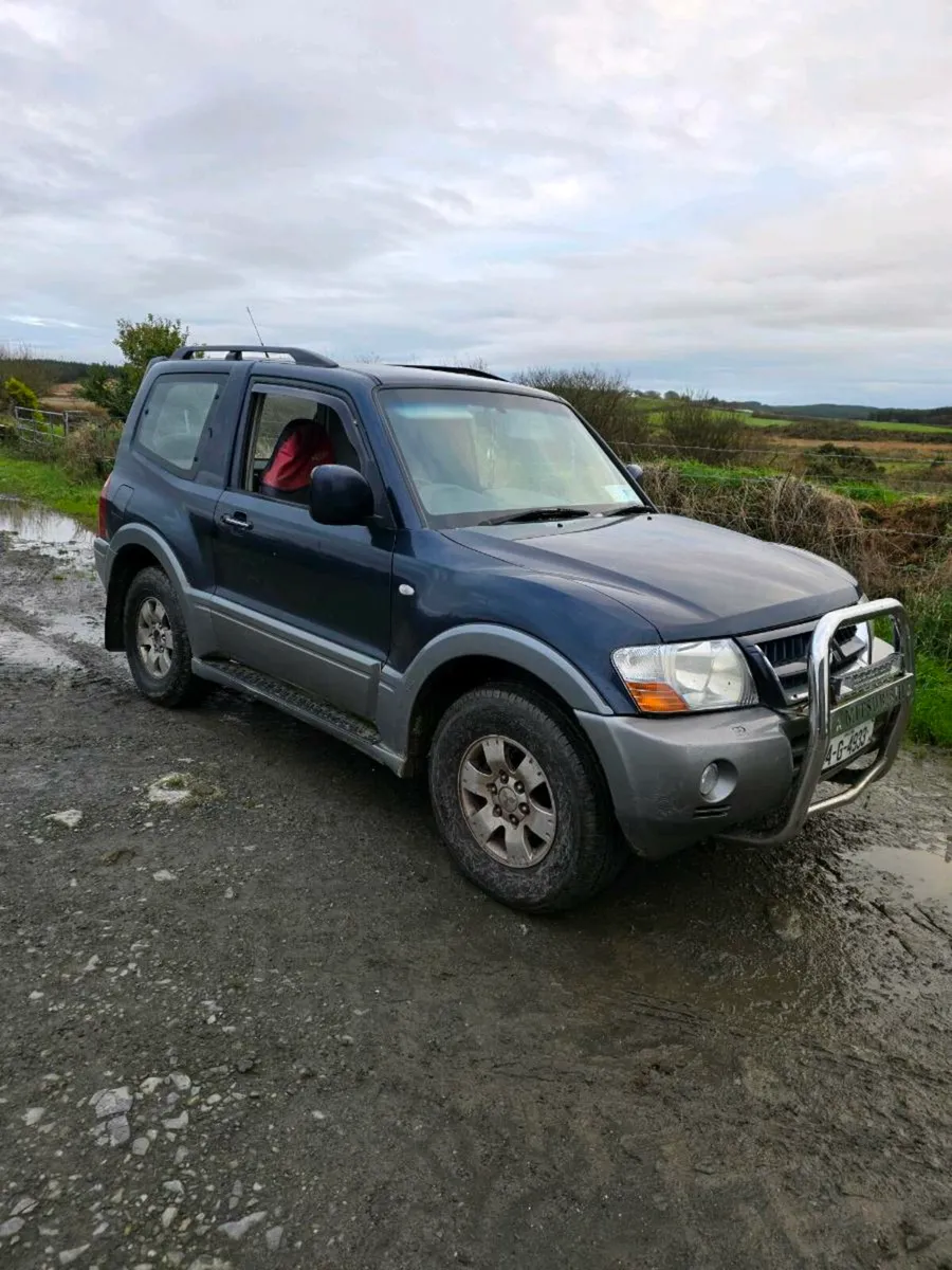 Mitsubishi pajero - Image 1