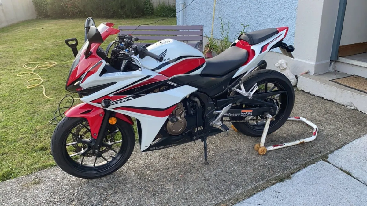 Honda CBR500r - Image 1