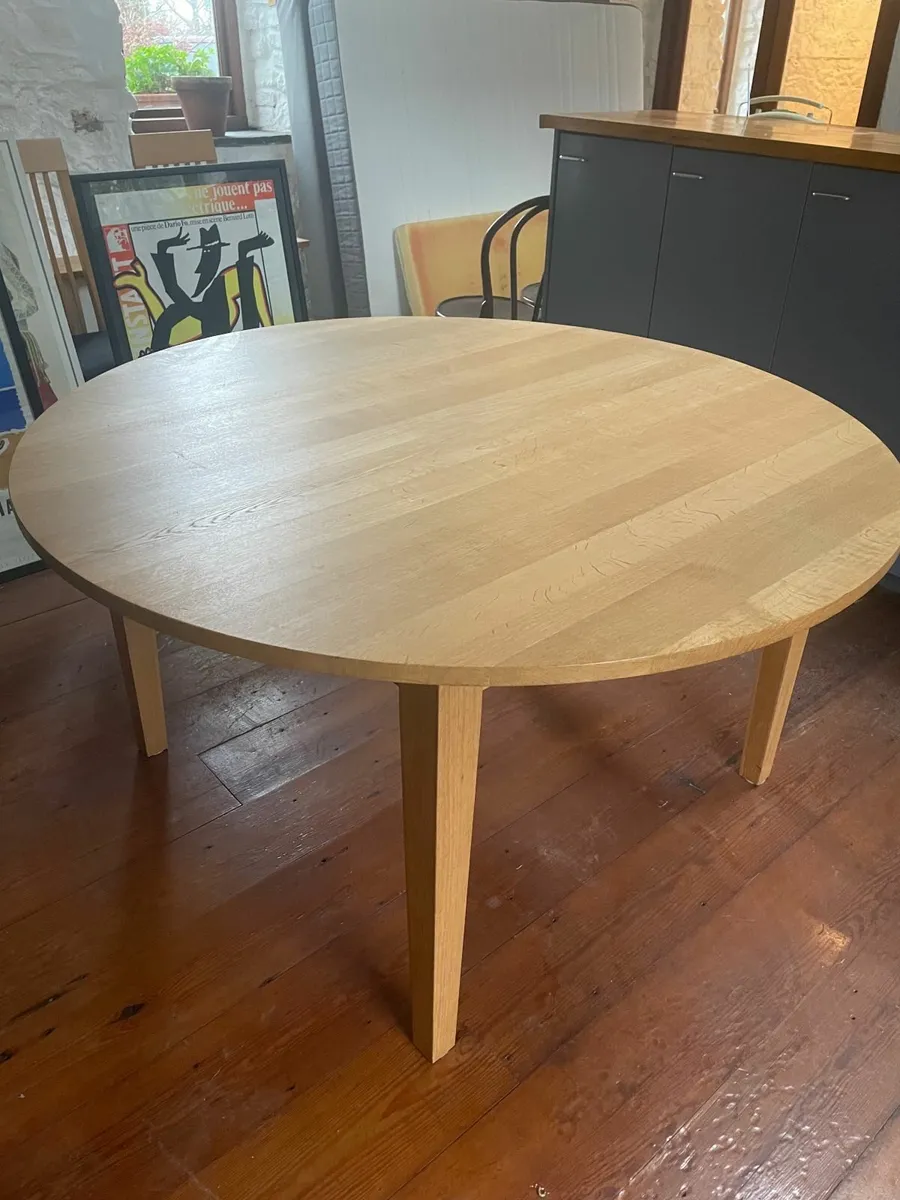 Modern Solid Oak Round Dining table - Image 4