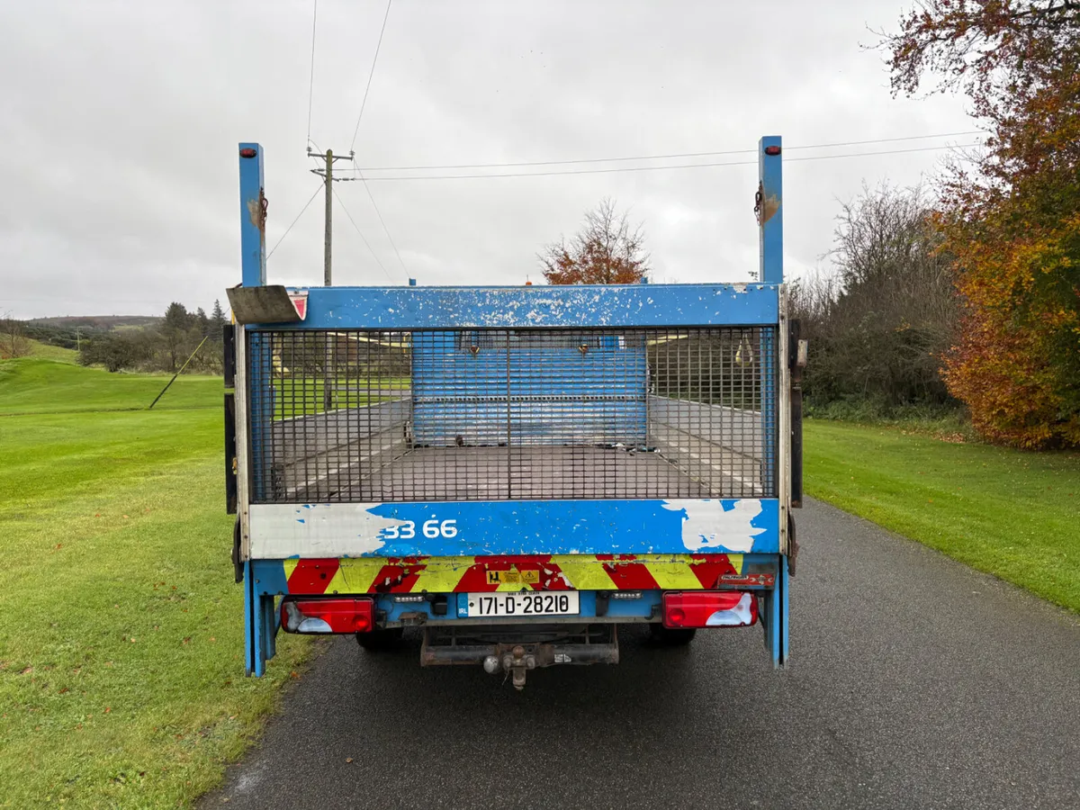 Mercedes-Benz Sprinter 2017, DOE & Tax for a year - Image 4