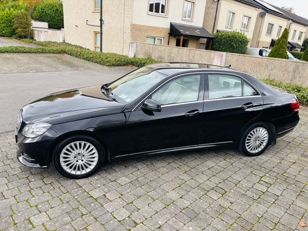 2014 MERCEDES BENZ E200 CDI ELEGANCE - Image 3