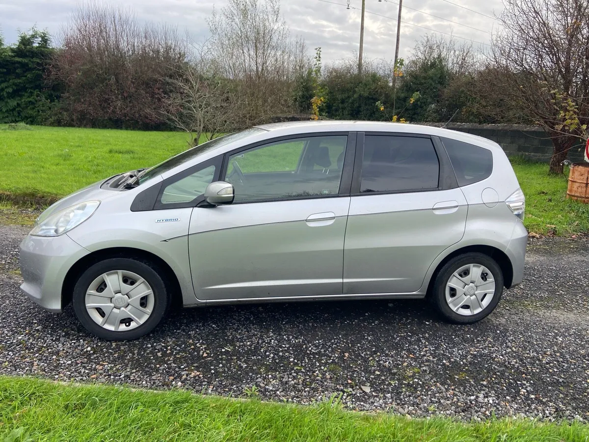 2013.  Honda jazz Automatic  fits - Image 3