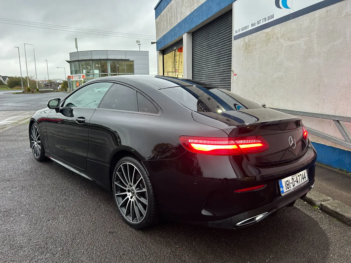 Mercedes-Benz E-220 Coupe. AMG - Image 3