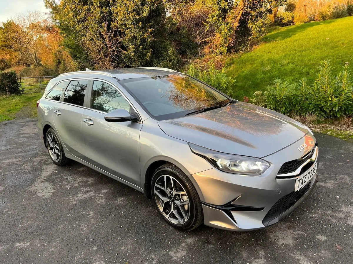 2024 KIA C’EED 1.5T GDi ISG 138 3 5dr DCT - Image 1