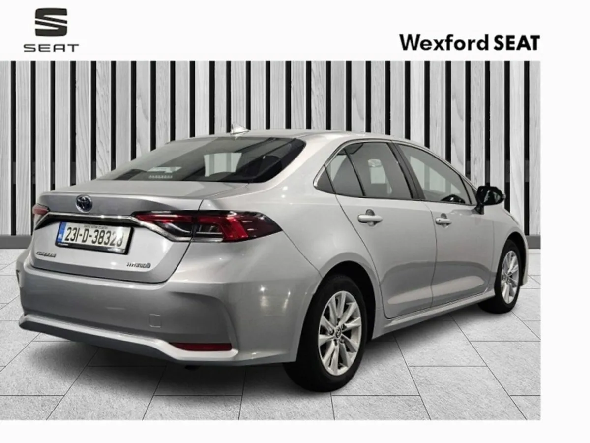 Toyota Corolla 1.8 Hybrid Luna Saloon €260 Per Mon - Image 4