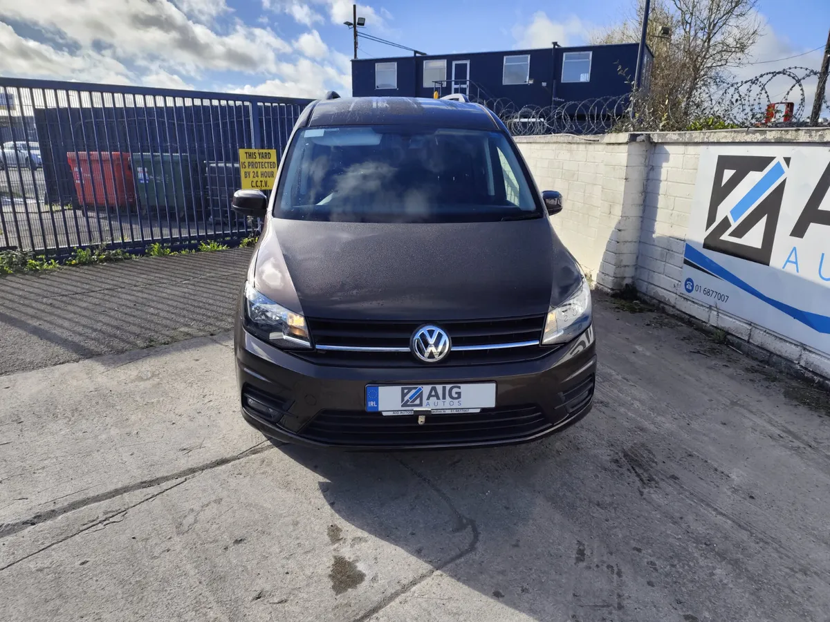 VW CADDY MAXI LIFE C20 2.0 Diesel AUTO WAV - TAXI - Image 2