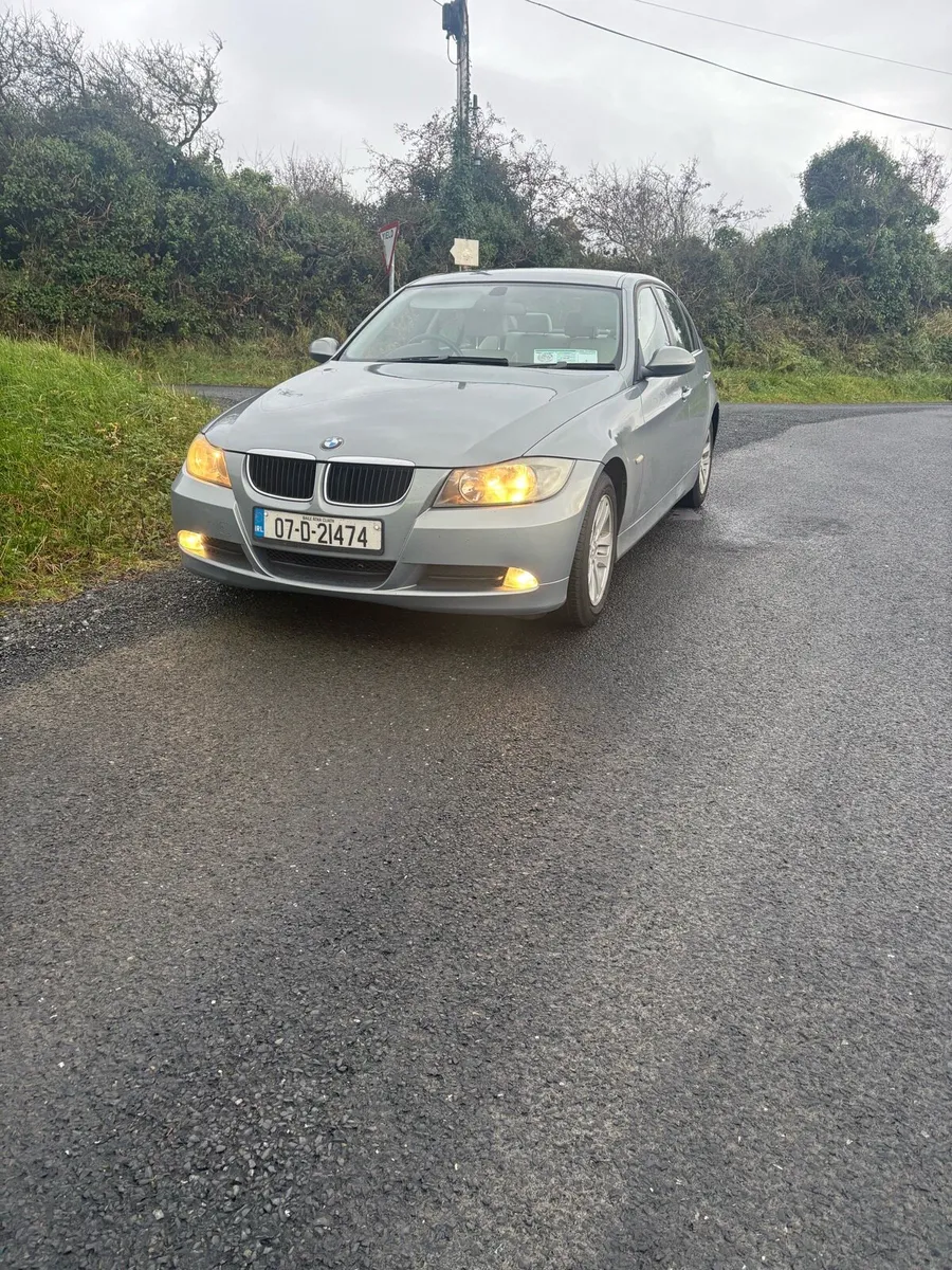 Bmw 318i **MINT CONDITION** - Image 1