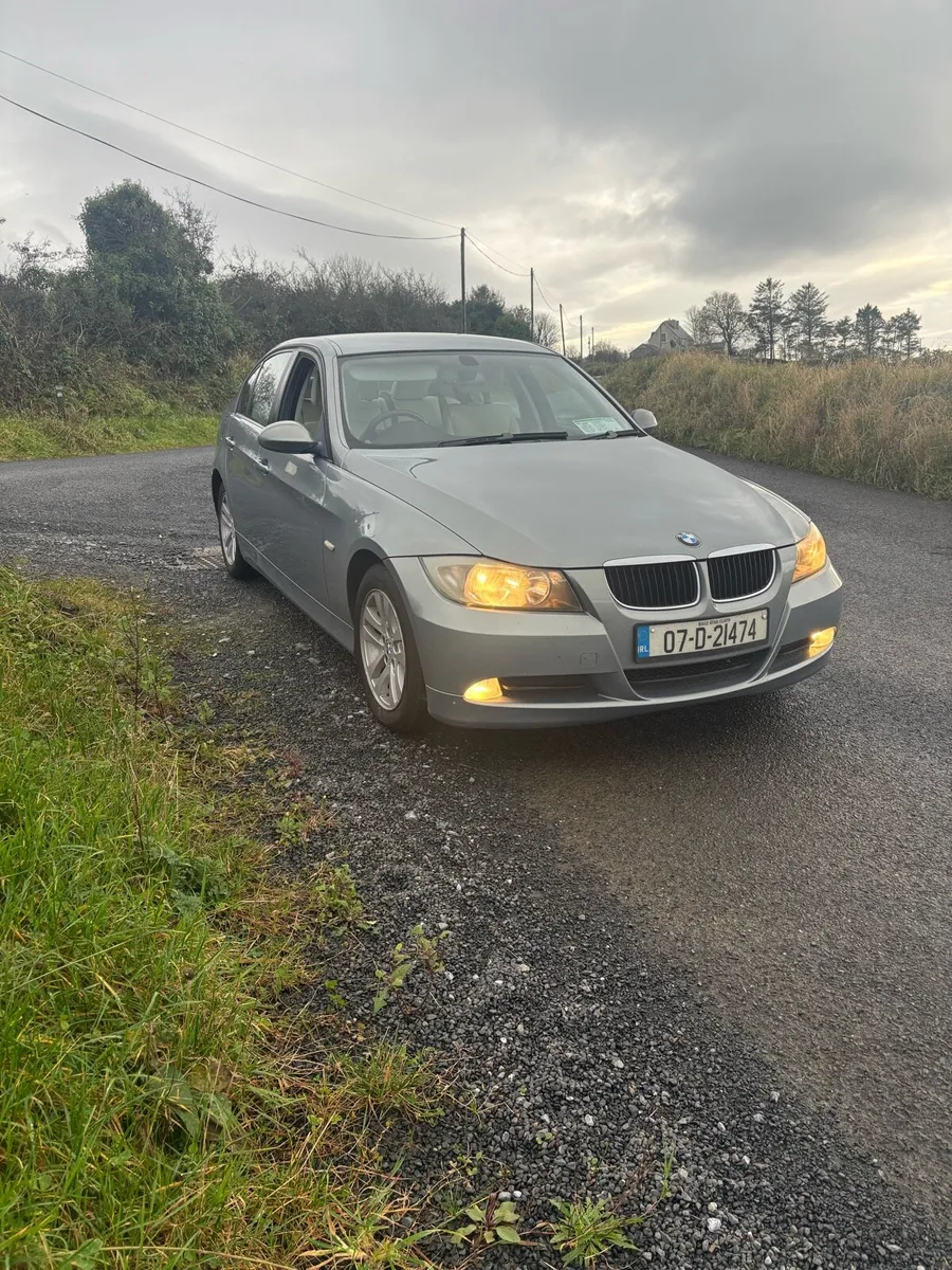 Bmw 318i **MINT CONDITION** - Image 2