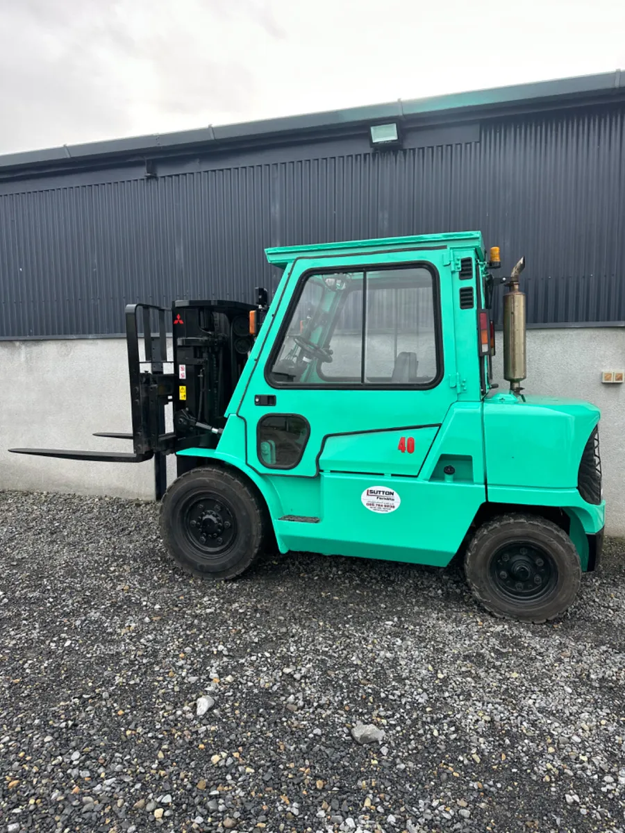 Mitsubishi 4 Ton Forklift - Container spec - Image 3