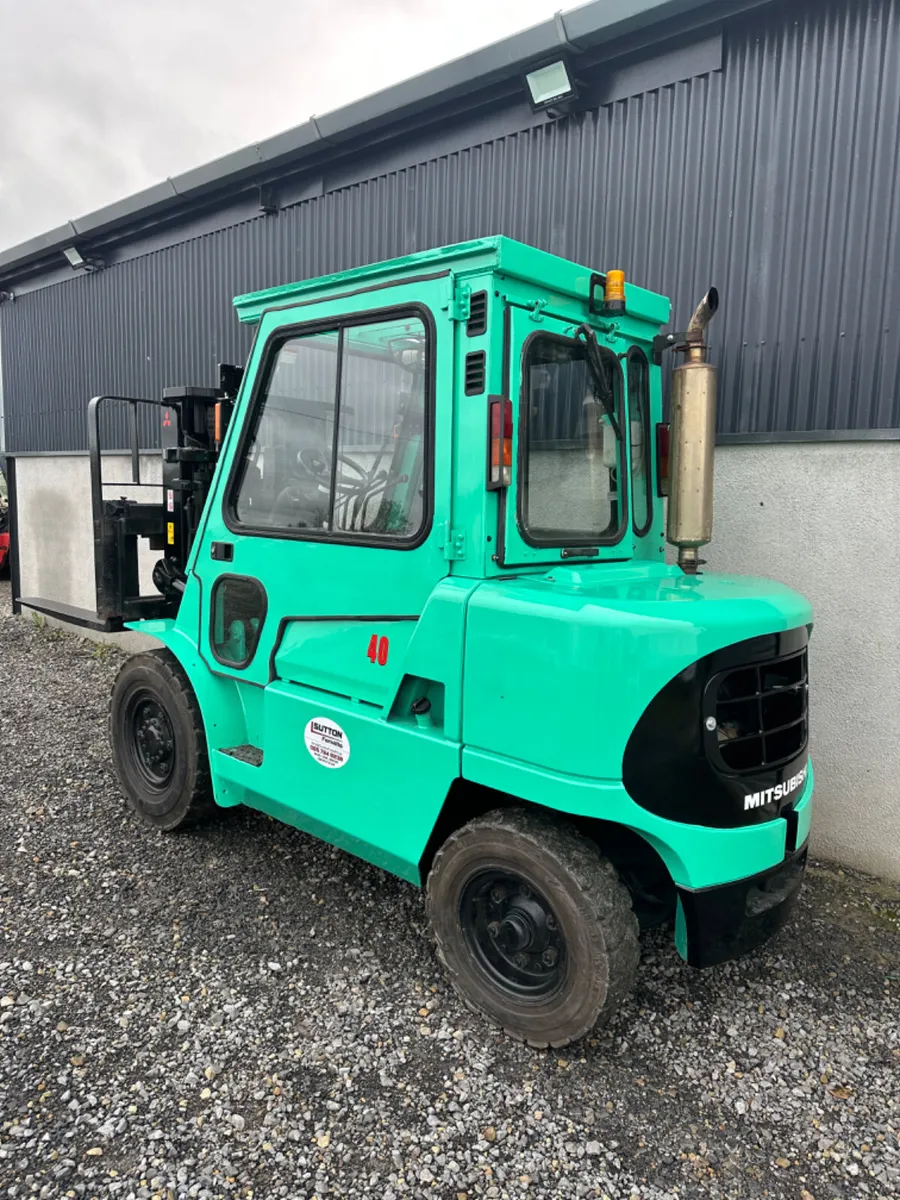 Mitsubishi 4 Ton Forklift - Container spec - Image 2