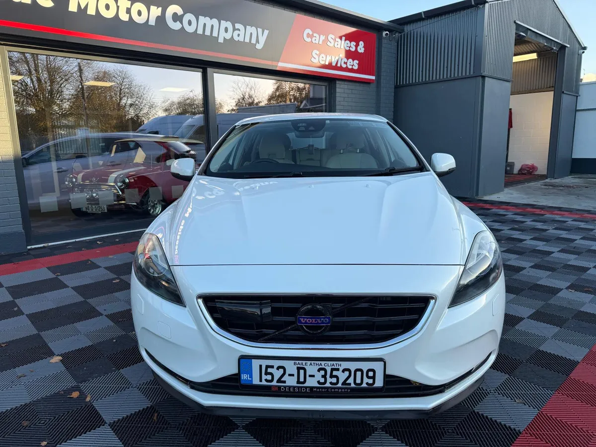 Volvo V40 2015, DSL Auto , NCT, Warranty - Image 3