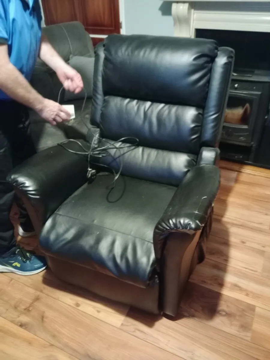 Motorized Arm Chair - Image 4