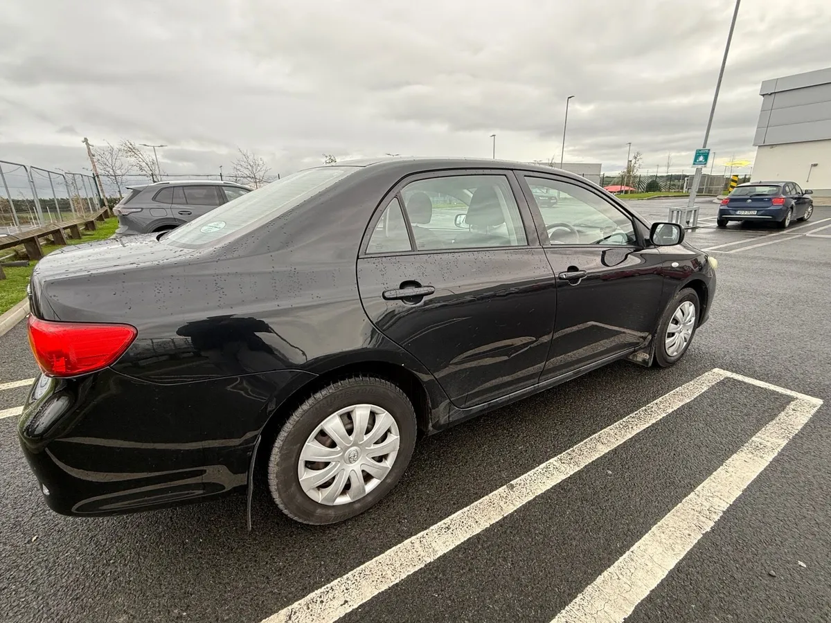 Toyota Corolla 2009 - Image 3