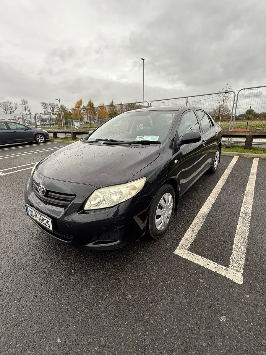 Toyota Corolla 2009 - Image 1