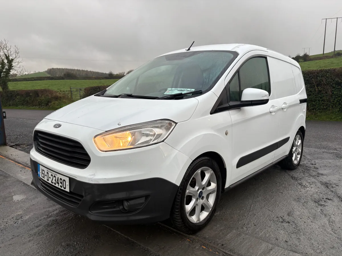 Ford Transit Courier 2015 - Image 3