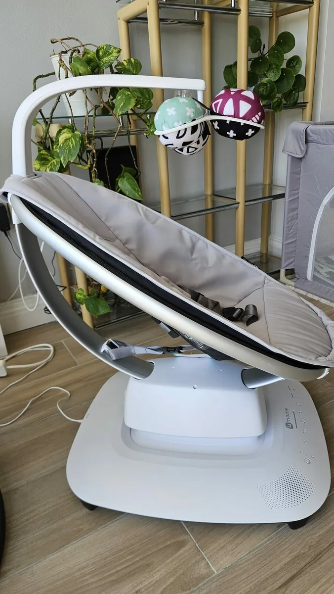 4moms mamaRoo 4 Baby Swing Chair - Image 3