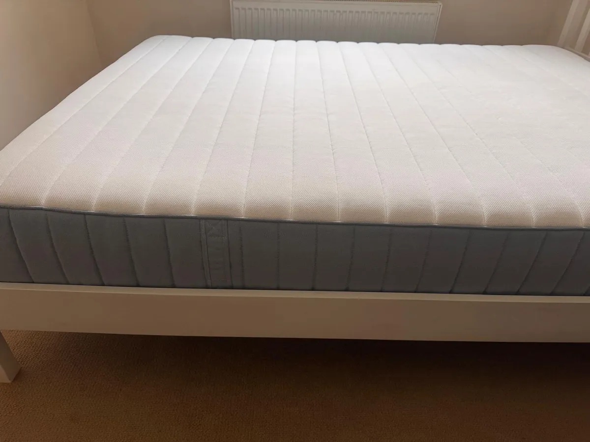 Barely Used Double mattress - Excellent condition - Image 4