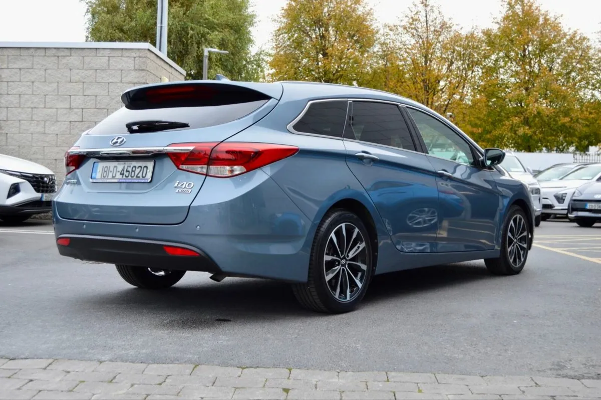 Hyundai i40 Executive 1.7 Diesel Automatic - Image 4