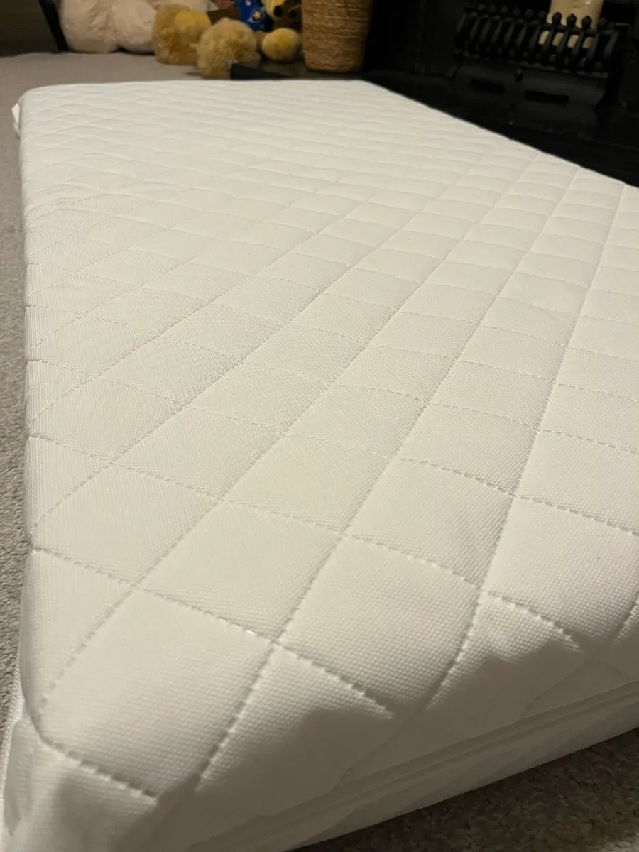 Mother Nurture Cotbed mattress - Image 3