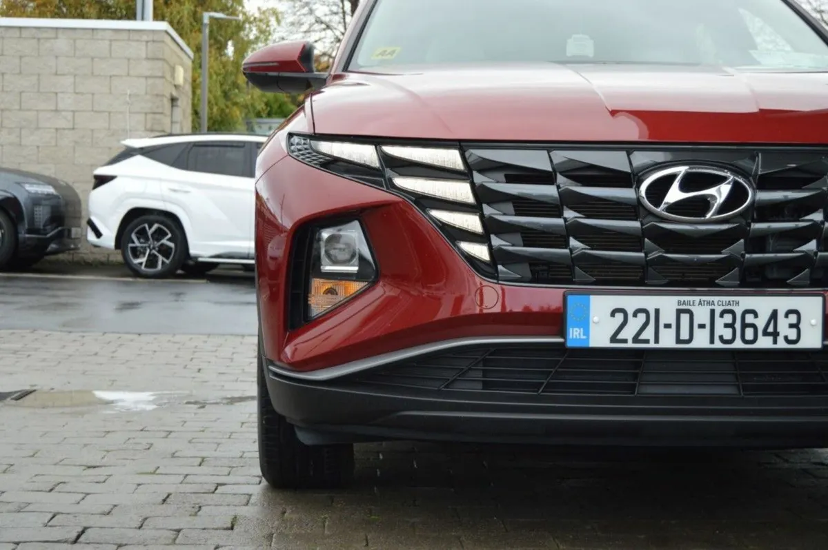 Hyundai Tucson 2WD Executive HEV Auto - Image 4